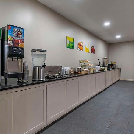 Quality Inn Lexington -Horse Park Екстериор снимка
