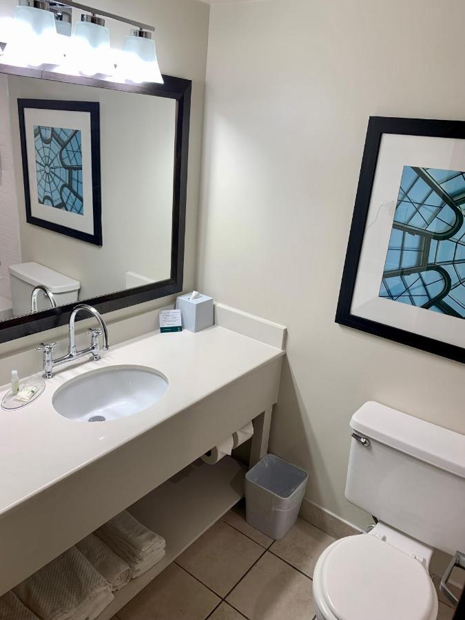 Quality Inn Lexington -Horse Park Екстериор снимка