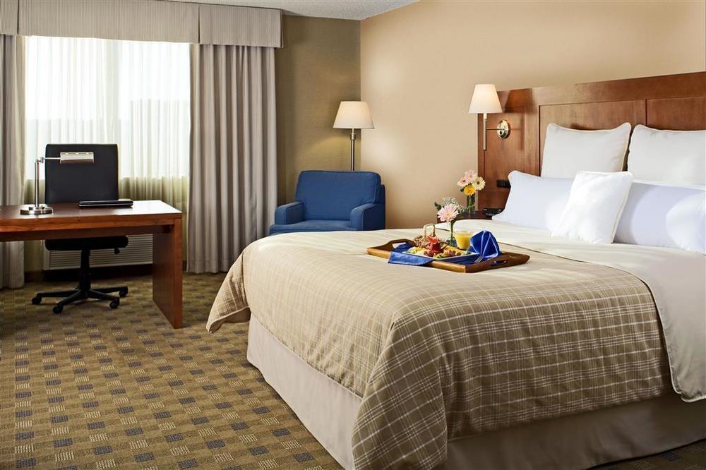 Quality Inn Lexington -Horse Park Стая снимка