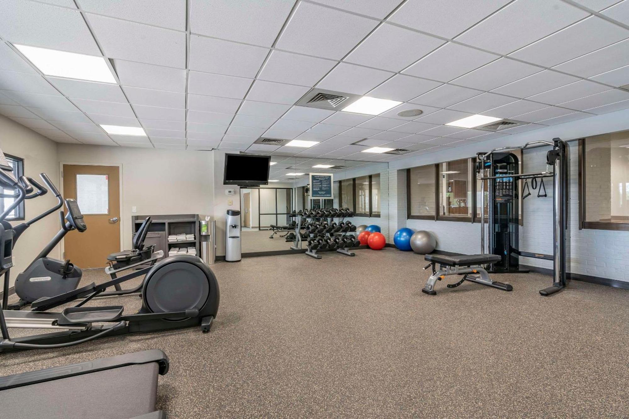 Quality Inn Lexington -Horse Park Екстериор снимка