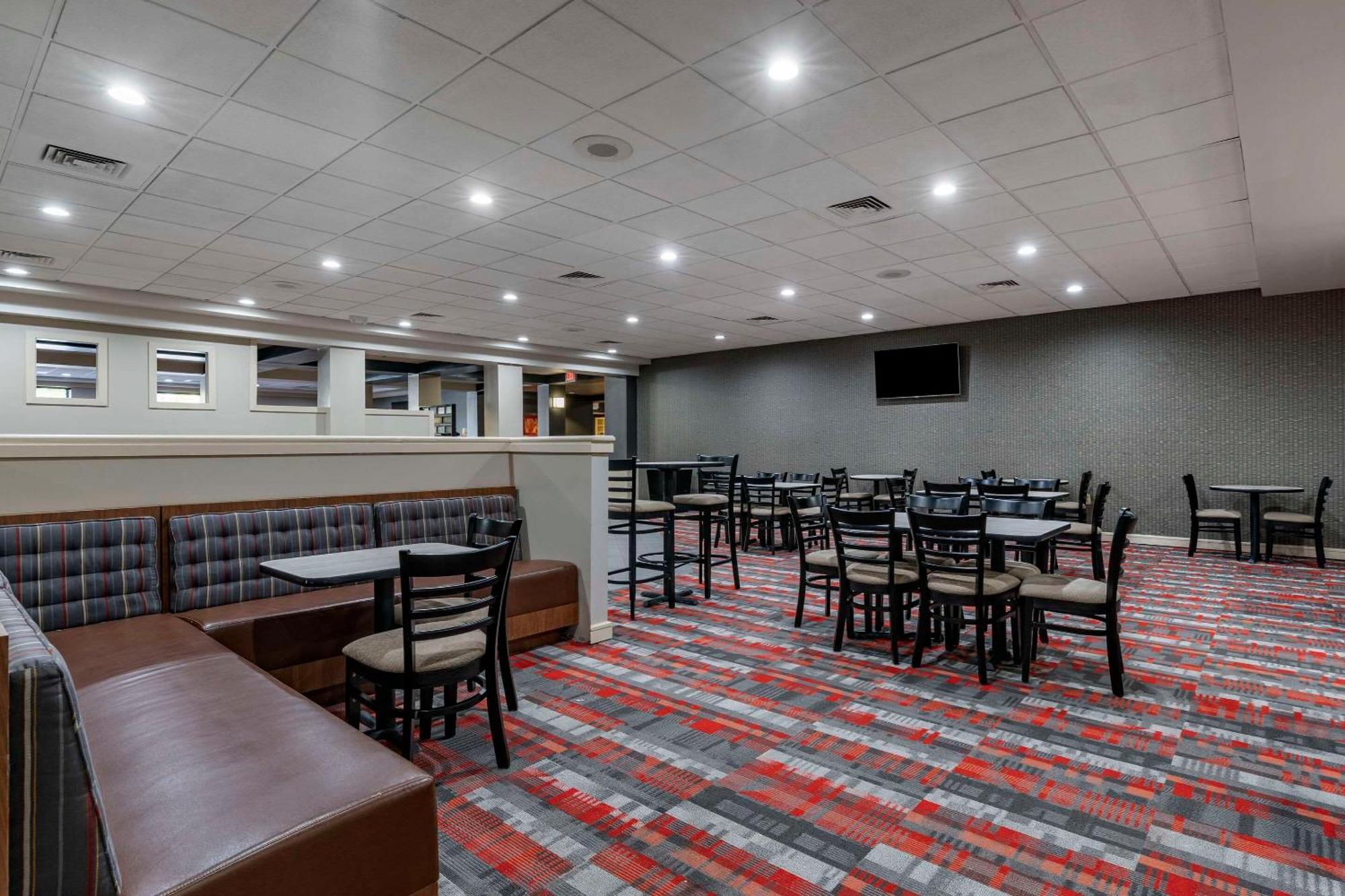 Quality Inn Lexington -Horse Park Екстериор снимка
