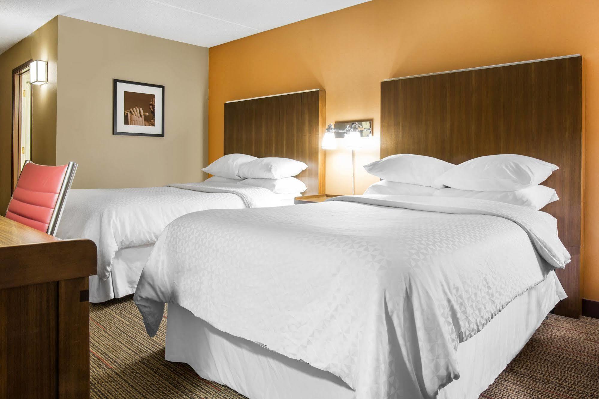 Quality Inn Lexington -Horse Park Екстериор снимка