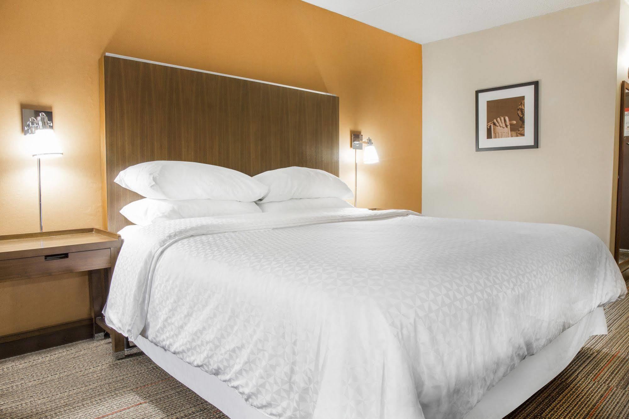 Quality Inn Lexington -Horse Park Екстериор снимка