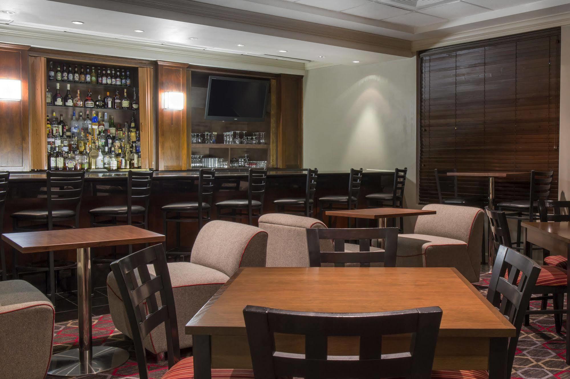 Quality Inn Lexington -Horse Park Екстериор снимка