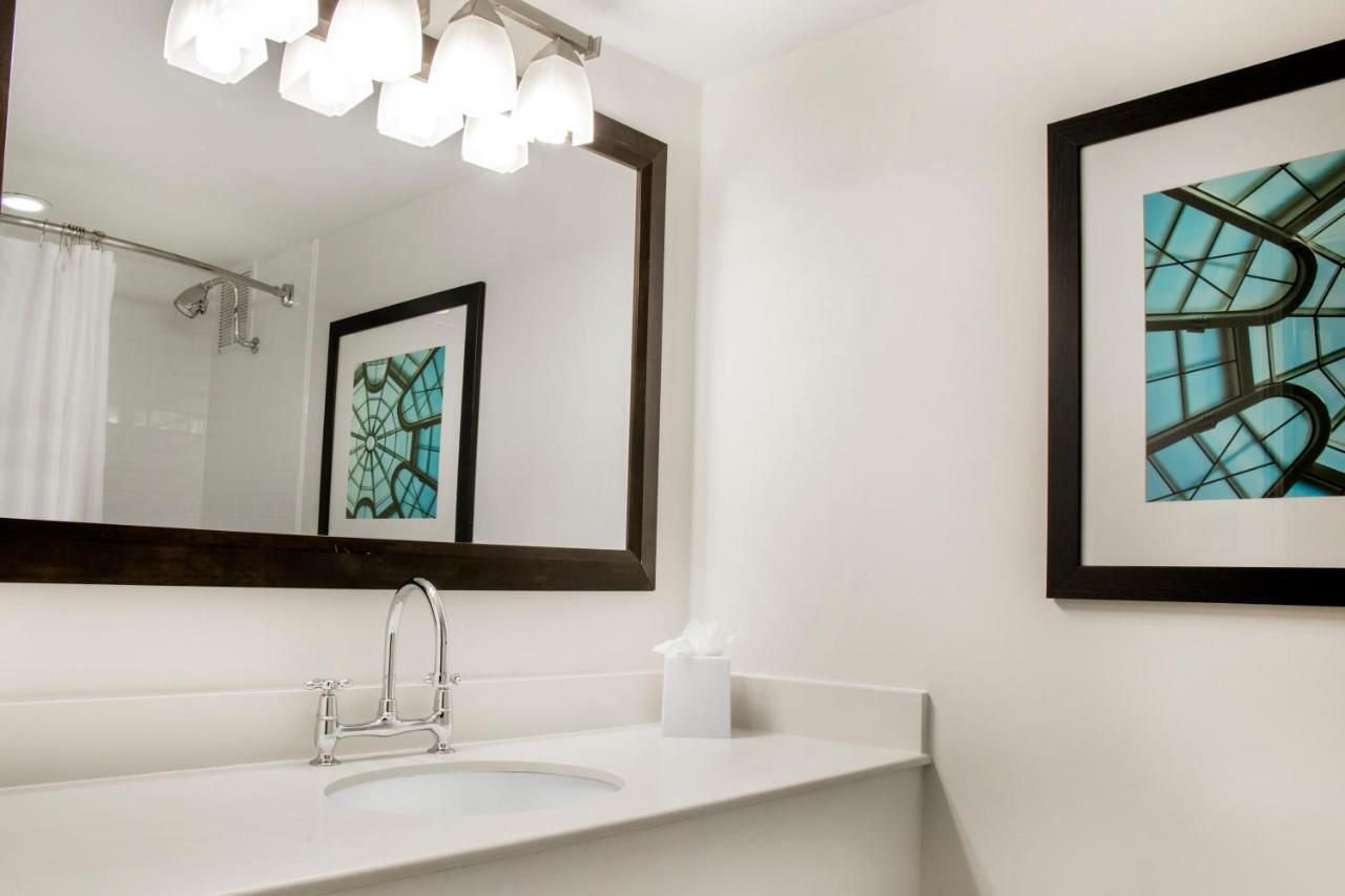 Quality Inn Lexington -Horse Park Стая снимка
